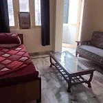 Hotel Dauji Palace